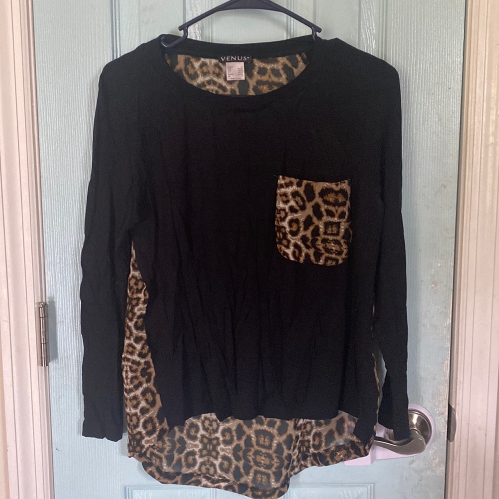 VENUS animal print long sleeve tshirt